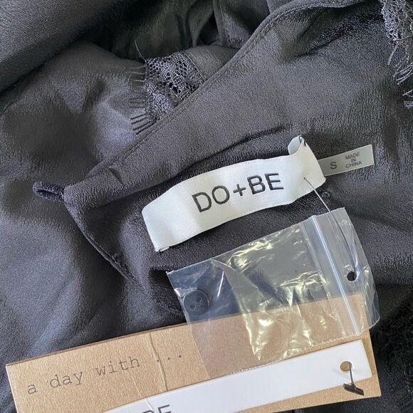 DO + BE - LACE WRAP V-NECK JUMPSUIT - Picture 5 of 9